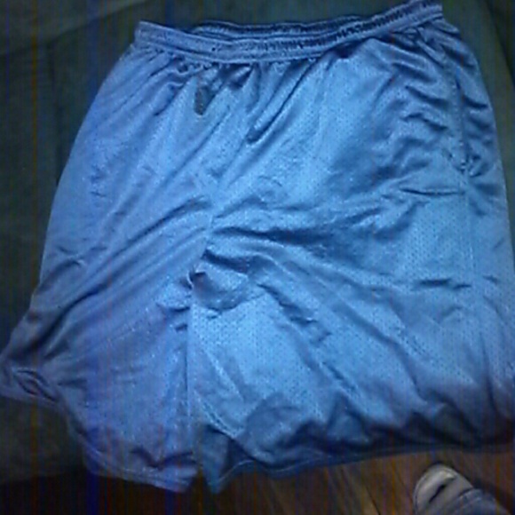 Mena shorts - Picture 1 of 3